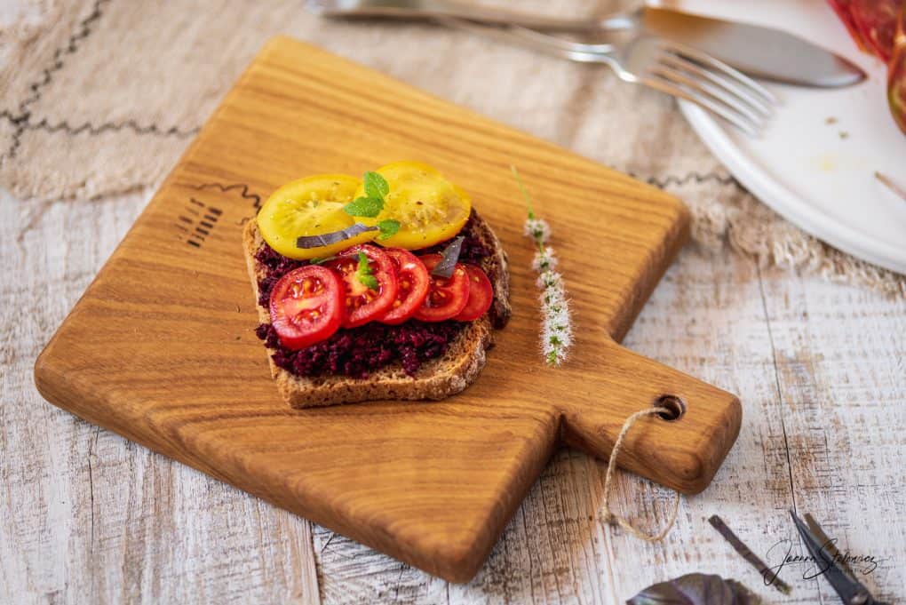 Pasta z pieczonego buraka ćwikłowego