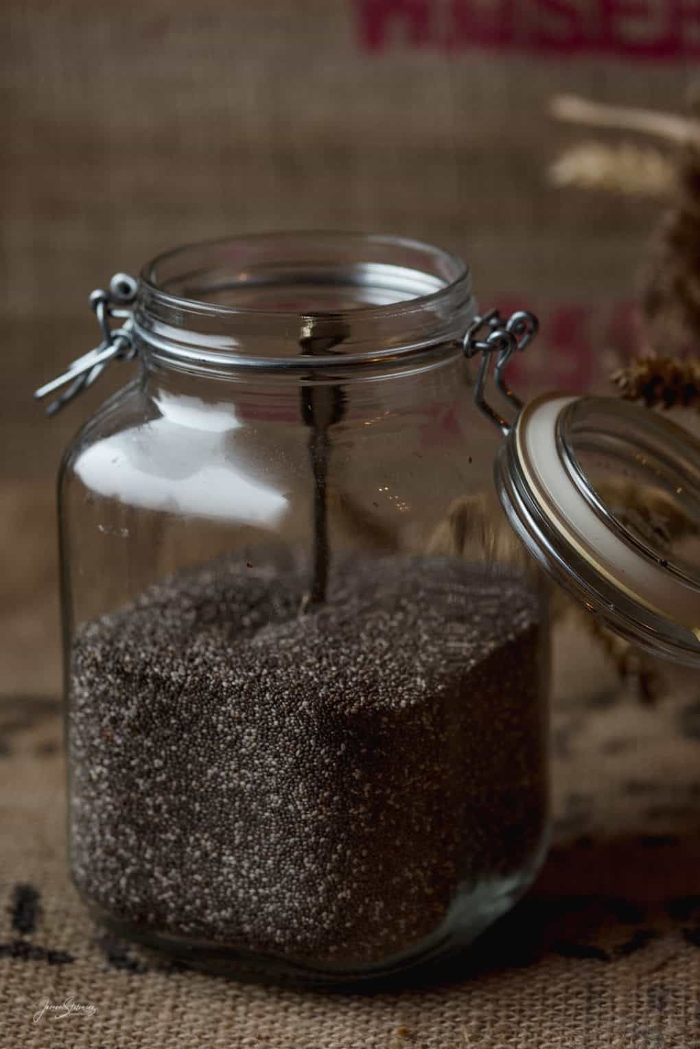 Bułki orkiszowe z nasionami chia